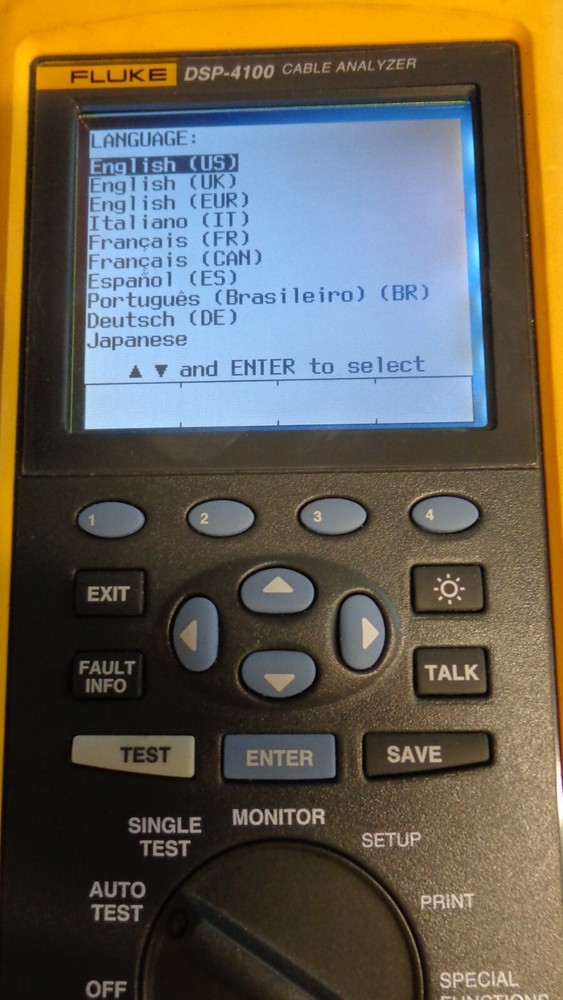 FLUKE DSP-4100 CABLE ANALYZER (Need AC Adapter)