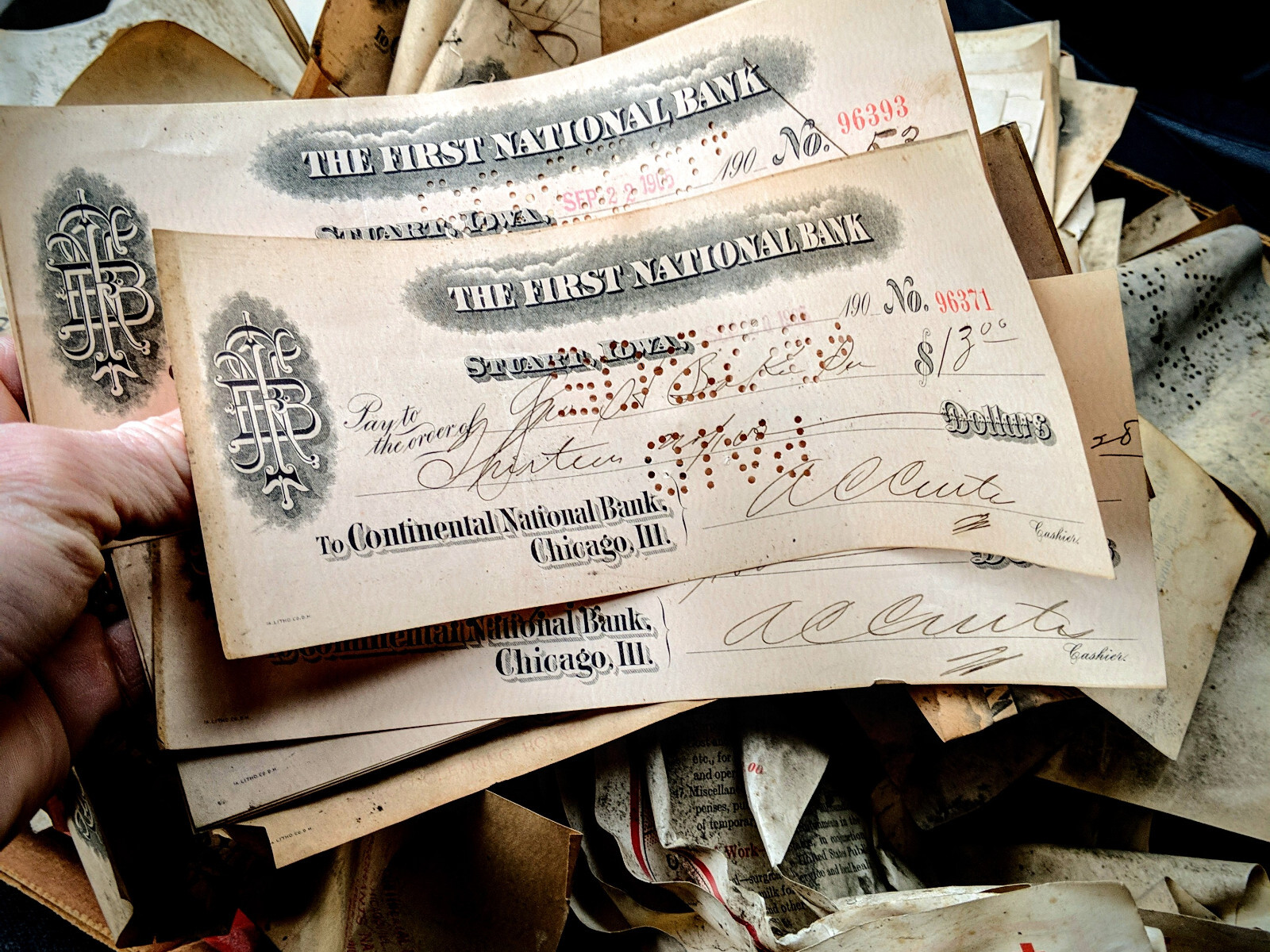 Bank Check-Bank Bonnie & Clyde robbed-Collectible 1900s Vintage old Ephemera