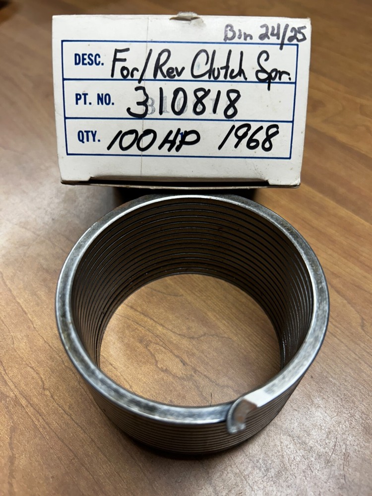 NOS OEM OMC Evinrude Johnson Forward/Reverse Clutch Spring 310818 100HP 1968