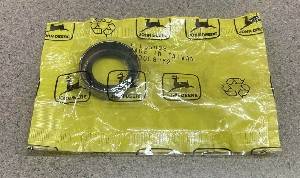 John Deere Original Equipment Seal E55938