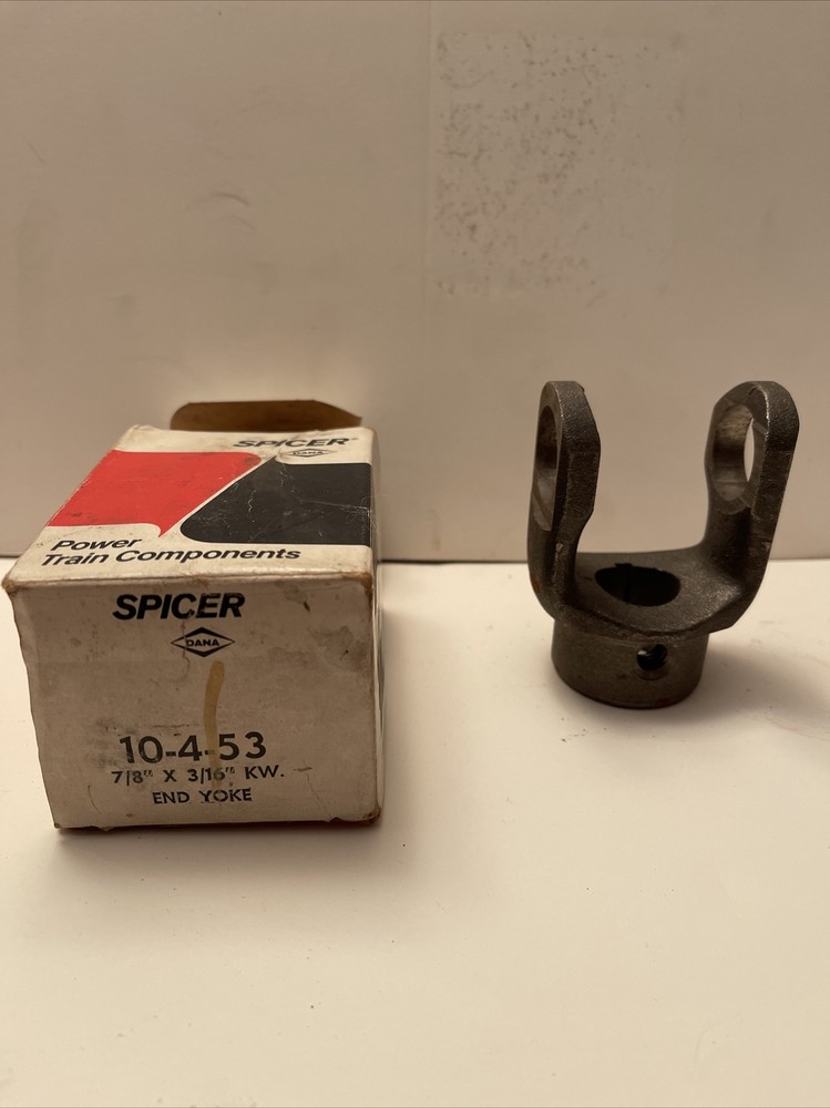 NOS Spicer 10-4-53 PTO End Yoke