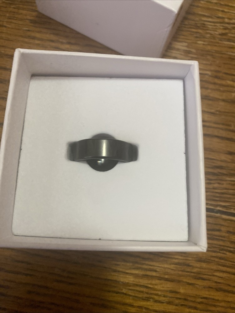 Smart Ring, Size 10 Black, Charging Cable, Case, And User Guide Included