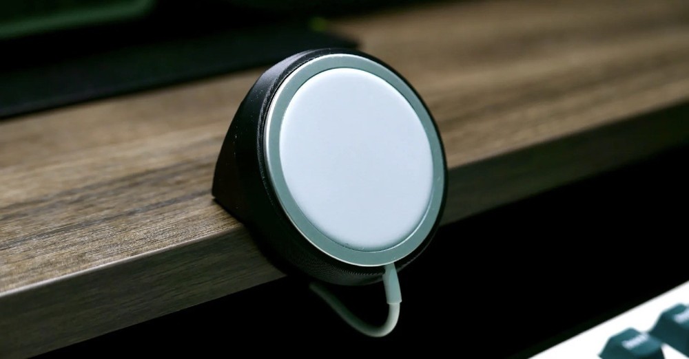 Apple MagSafe charger mount