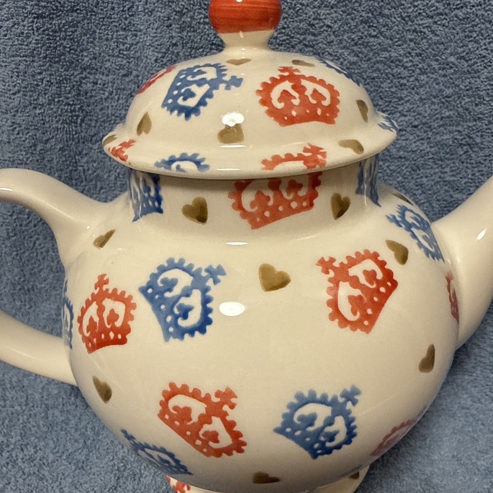 Emma Bridgewater Platinum Jubilee Tea with the Queen June 4 2022 Crown Hearts