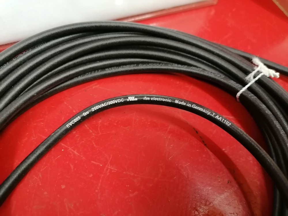 IFM electronic EVC005 250VAC/300VDC 5M NEU