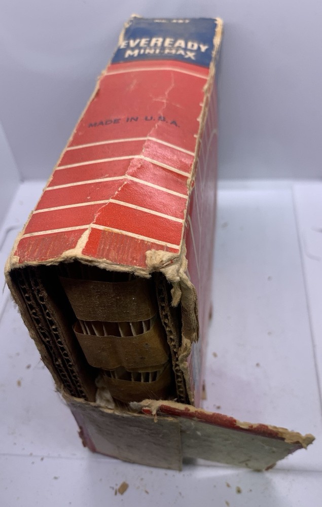 Vintage Eveready No. 487 Mini-Max 45 Volt "B" Battery - Untested