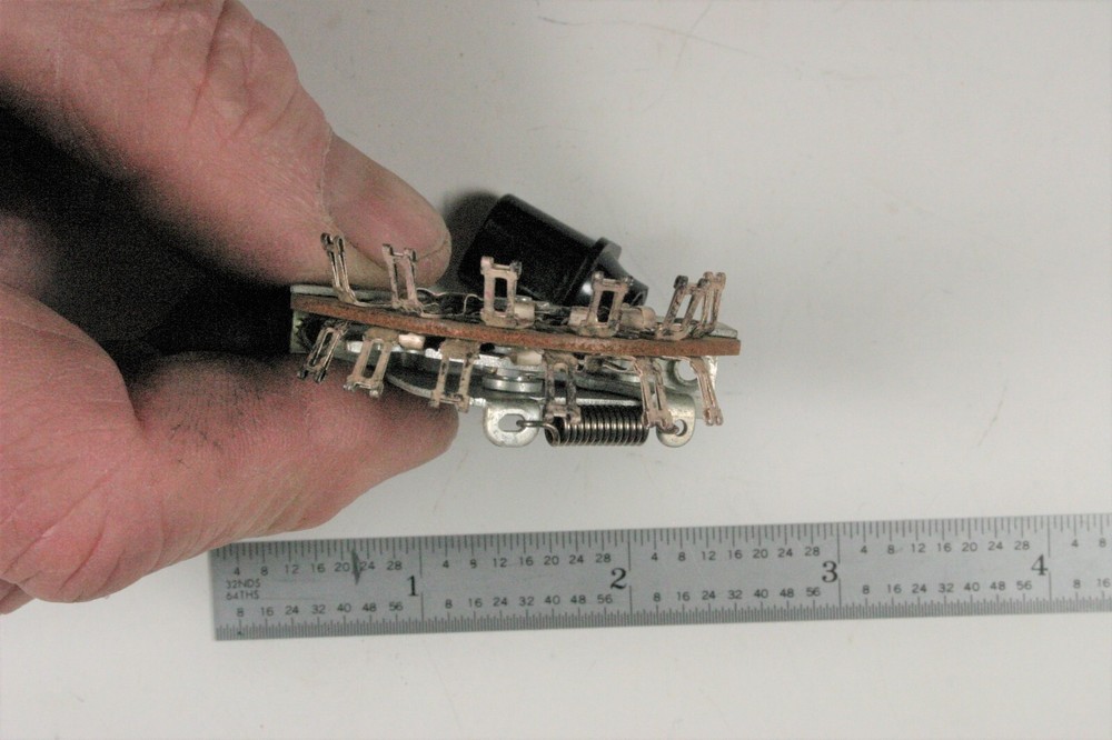 CENTRALAB CRL #1459 2 position 4 POLE LEVER ACTION SWITCH