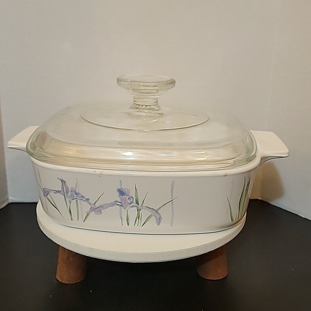 CorningWare Shadow Iris A-1-B 1 Liter/Quart Covered Casserole Pyrex Lid A-7-C