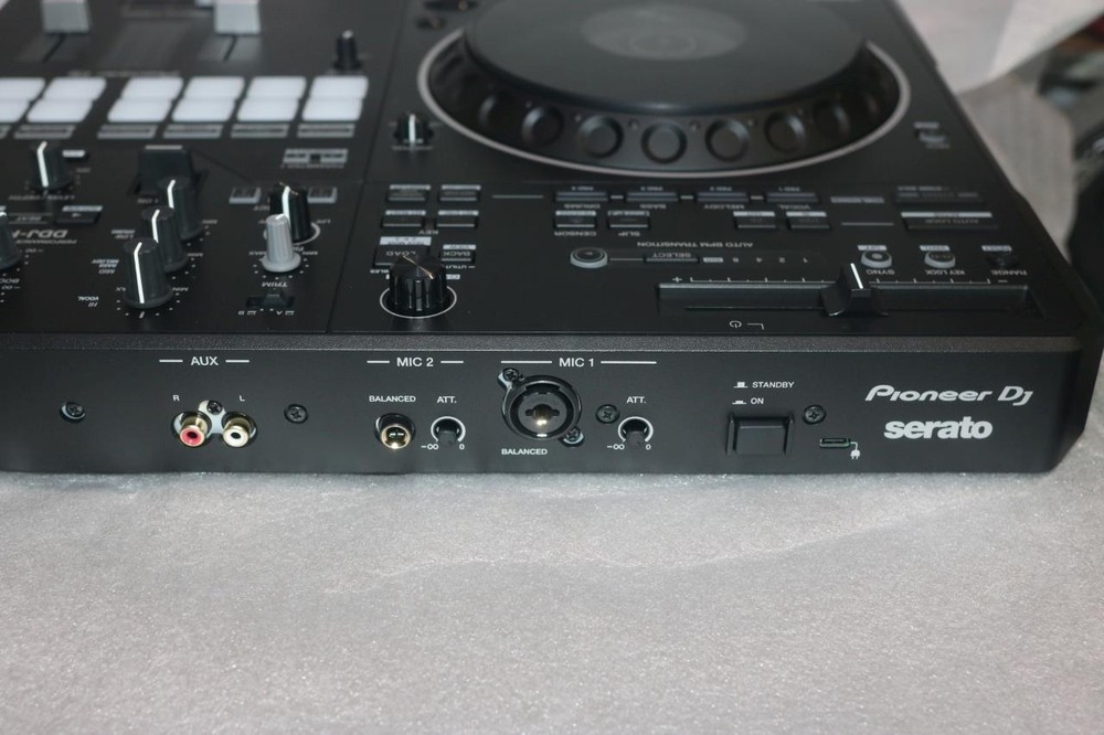 Pioneer DDJ-REV5 Scratch-Style 2-Channel Performance DJ Controller