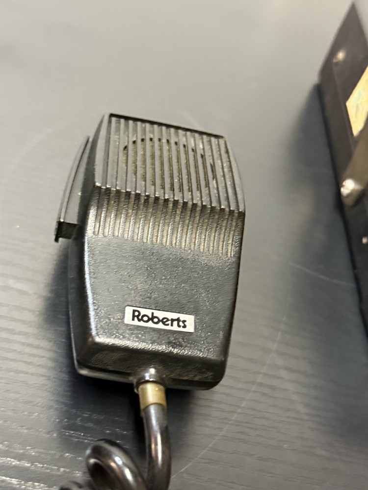 Roberts Electronics CB Radio Model RCB-10 CB