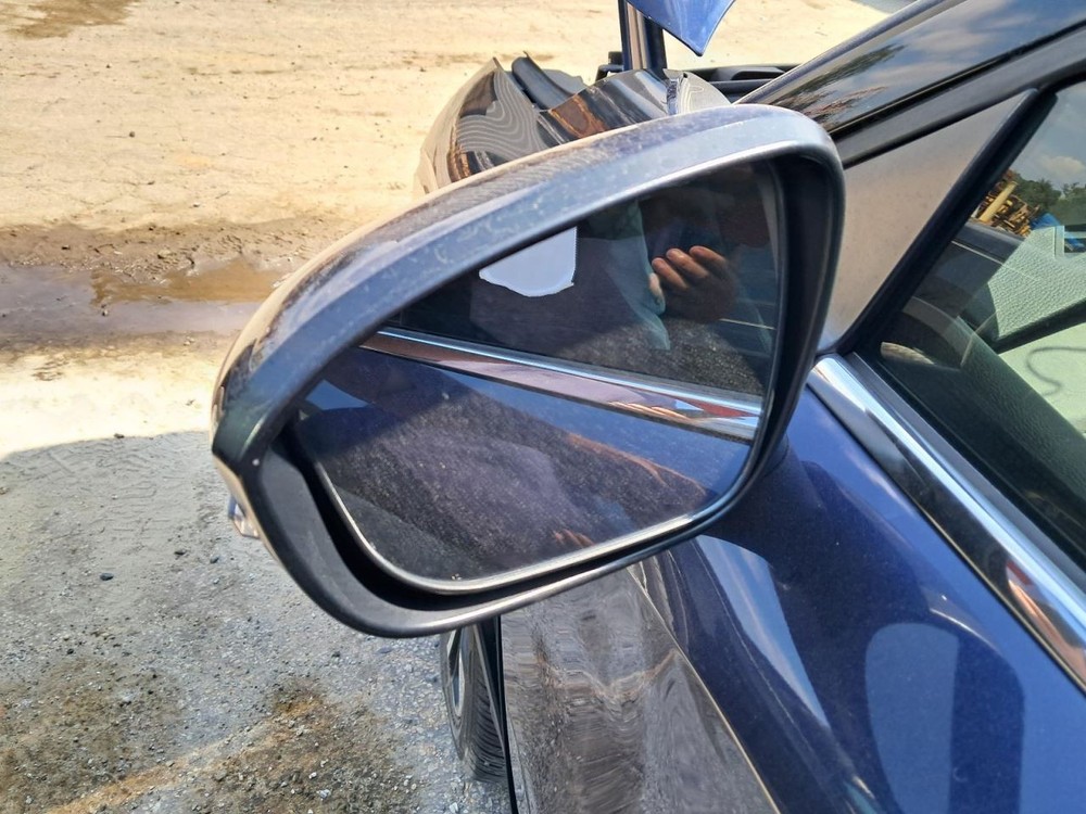 OUTLANDER 2023 Glove Box 4776795