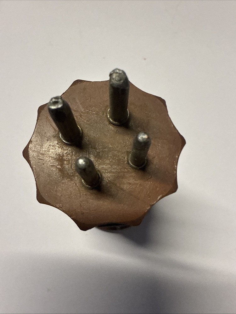 4 pin plug-in coil form by Hammarlund USED