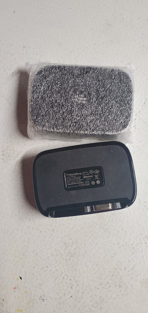 1 Unit x Blackberry Presenter - Bluetooth Capable - Never Used - Use or Collect