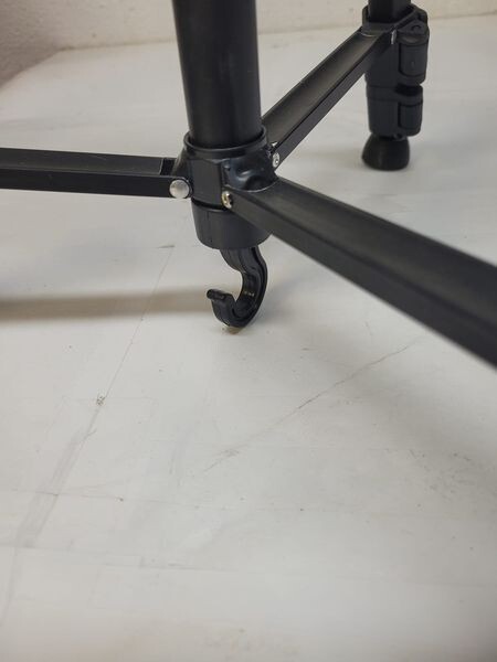ultimaxx um-tr60bk camera tripod / R1 T1