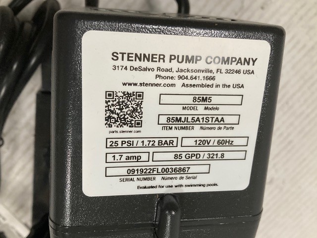 Stenner Metering Pump, Water Treatment, Adjustable Flow Control, 85M5