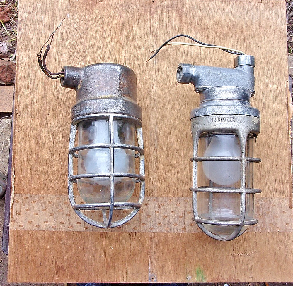 TWO Industrial Light Hazardous Explosion Proof . 1 GROUSE HINDS, 1 APPLETON