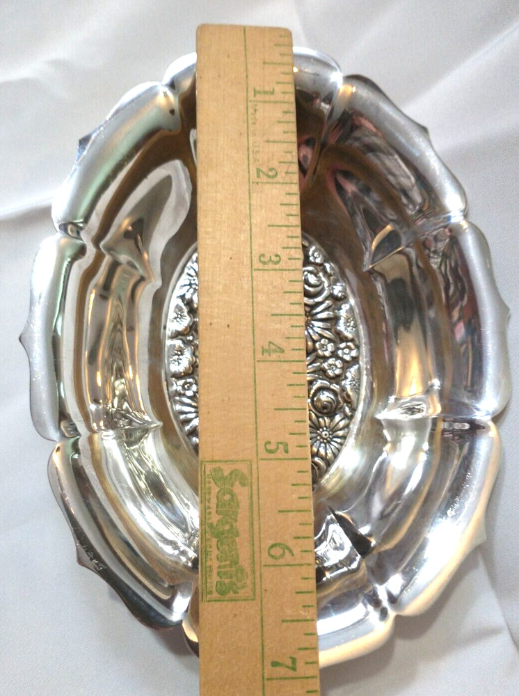 Vtg Towle EP Silver Plate Flower Bowl 3D Raised Flower Design Bottom, Small Bowl