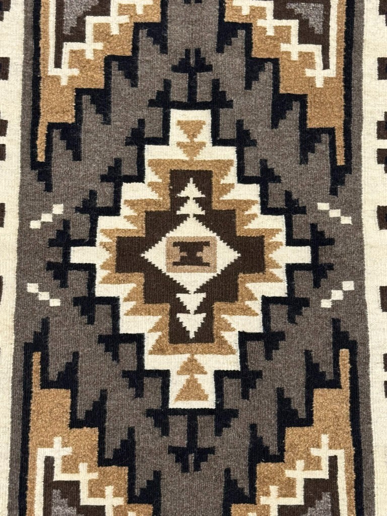 Navajo Rug: Two Gray Hills