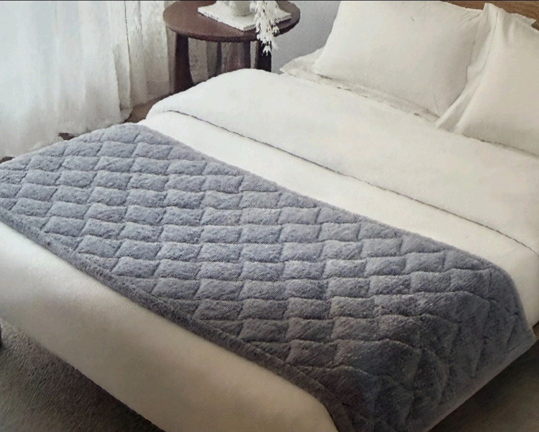 Brentwood Protective Sofa Overlay Grey Faux Fur 28x72” Waterproof Backing- NEW