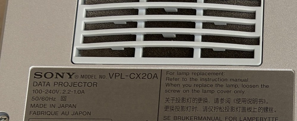 Sony VPL-CX20A 3LCD Data Projector with Case and Accessories