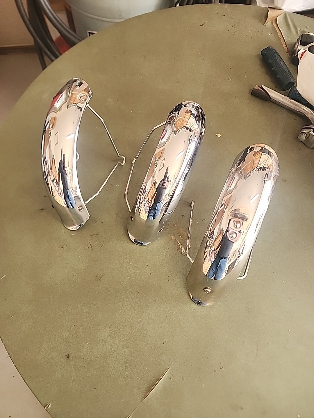 2000s SCHWINN LIL STINGRAY TRICYCLE CHROME FRONT +REAR FENDERS NICE SHAPE L$$K