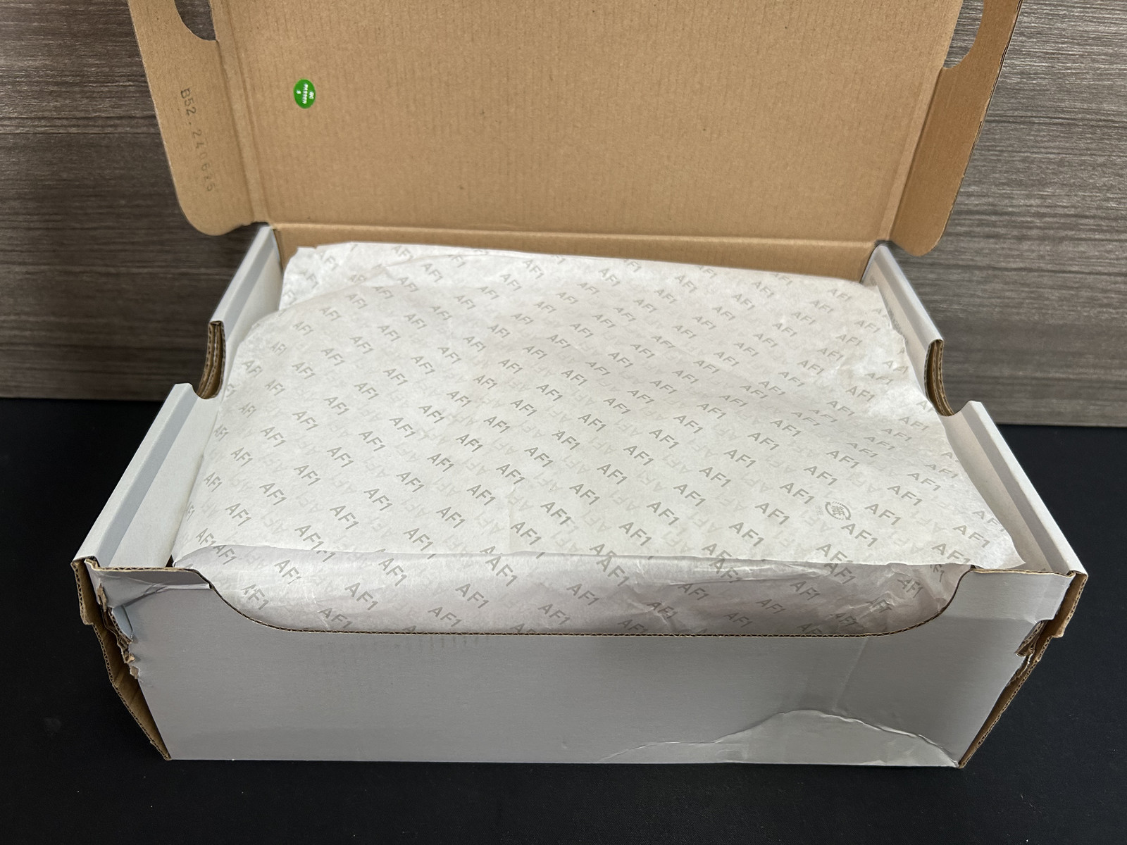 Air Force 1 [DH2920-111] Youth Nike Air Force 1 LE (GS) box May Be Distressed