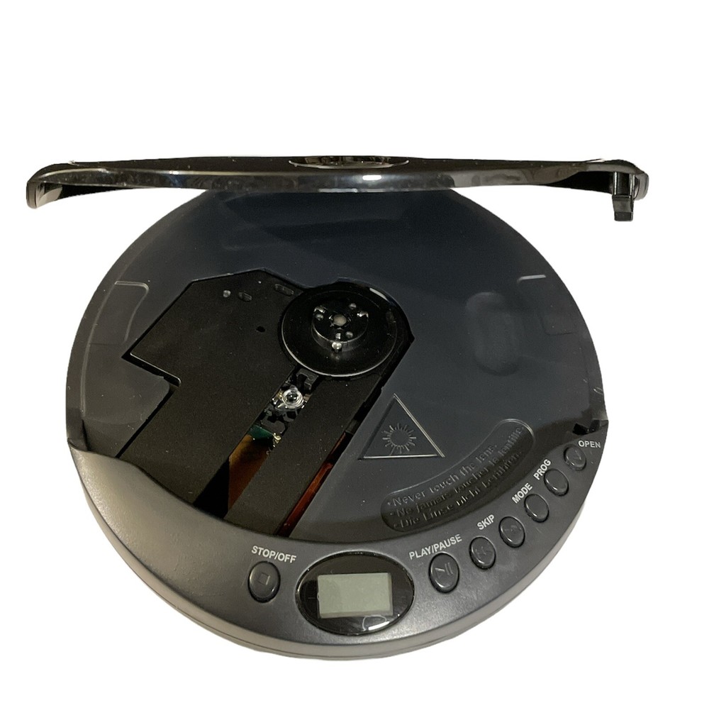 GPX Portable CD player PC101B PLAYER ONLY Tested Works Black