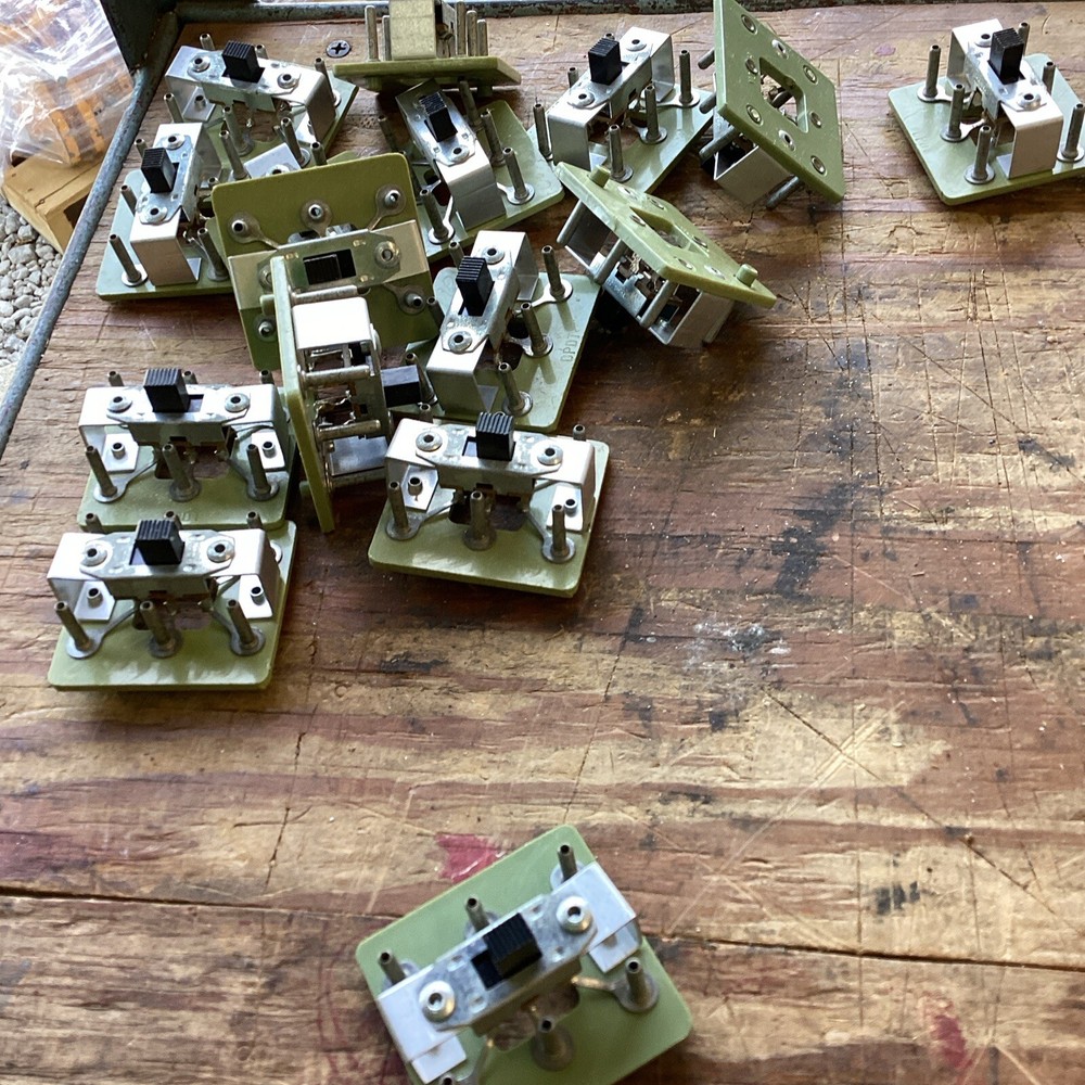 Fifteen AC On/off Manual Switch .