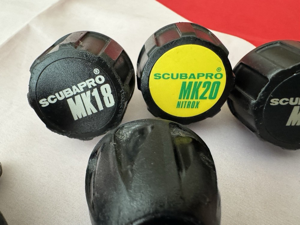 SCUBAPRO YOKE KNOBS SEVERAL DIFFERENT STYLES EACH KNOB SOLD SEPARATELY