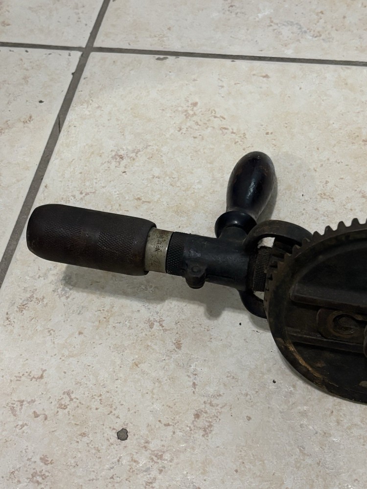 Antique Millers Falls Hand Drill/Breast Drill