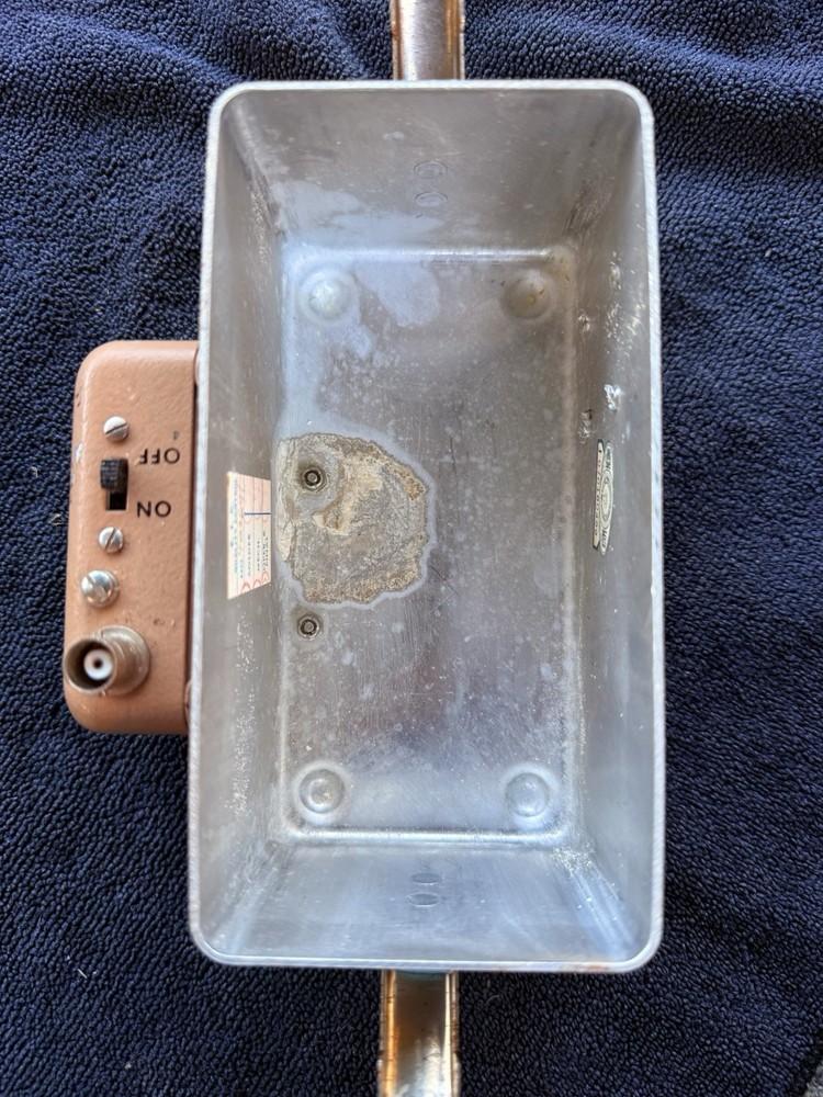 Vintage Eberline Model E-120 Geiger Counter – University Floor Model Powers On