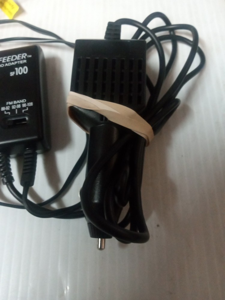 Sound Feeder Model SF100 Mobile Audio Connector with Fm Tuning