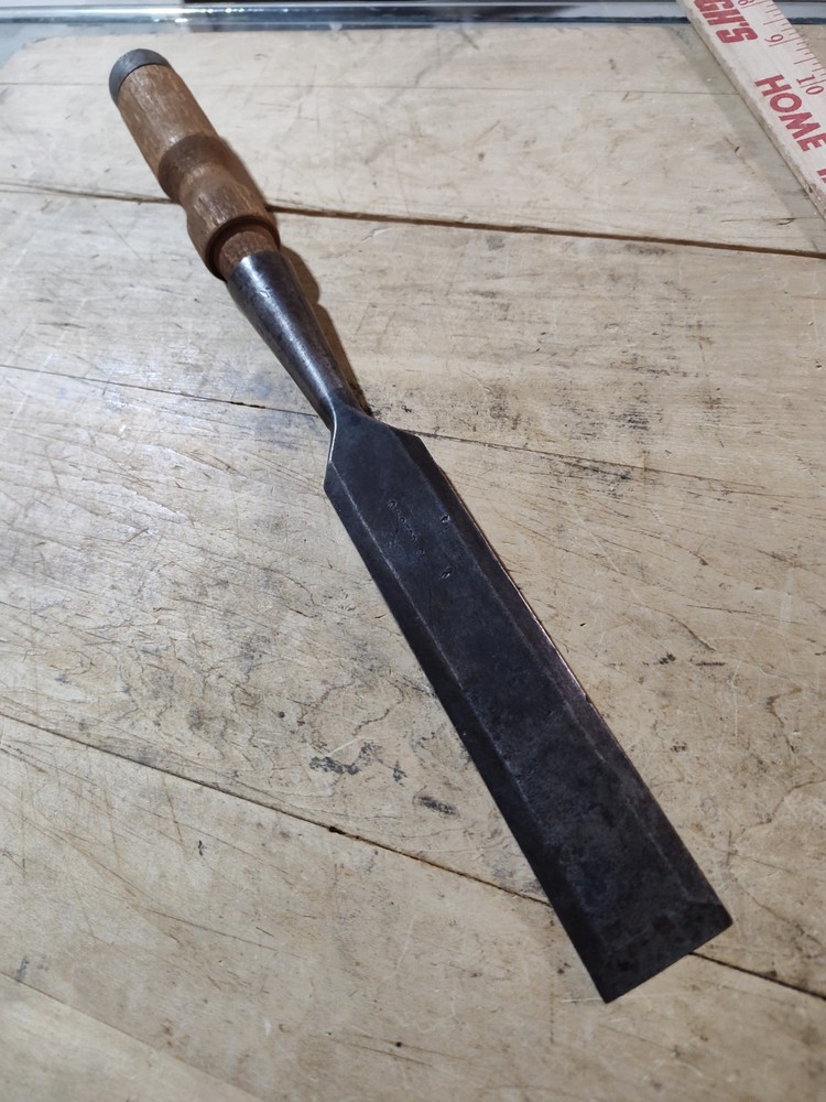 Antique Ohio Tool 1-1/4" Bevel Edge Socket Chisel  Timber Framing