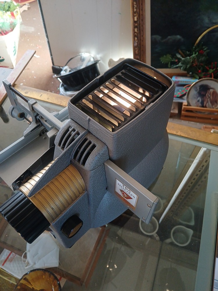 TDC SELECTRON SEMIMATIC MODEL 150 PROJECTOR