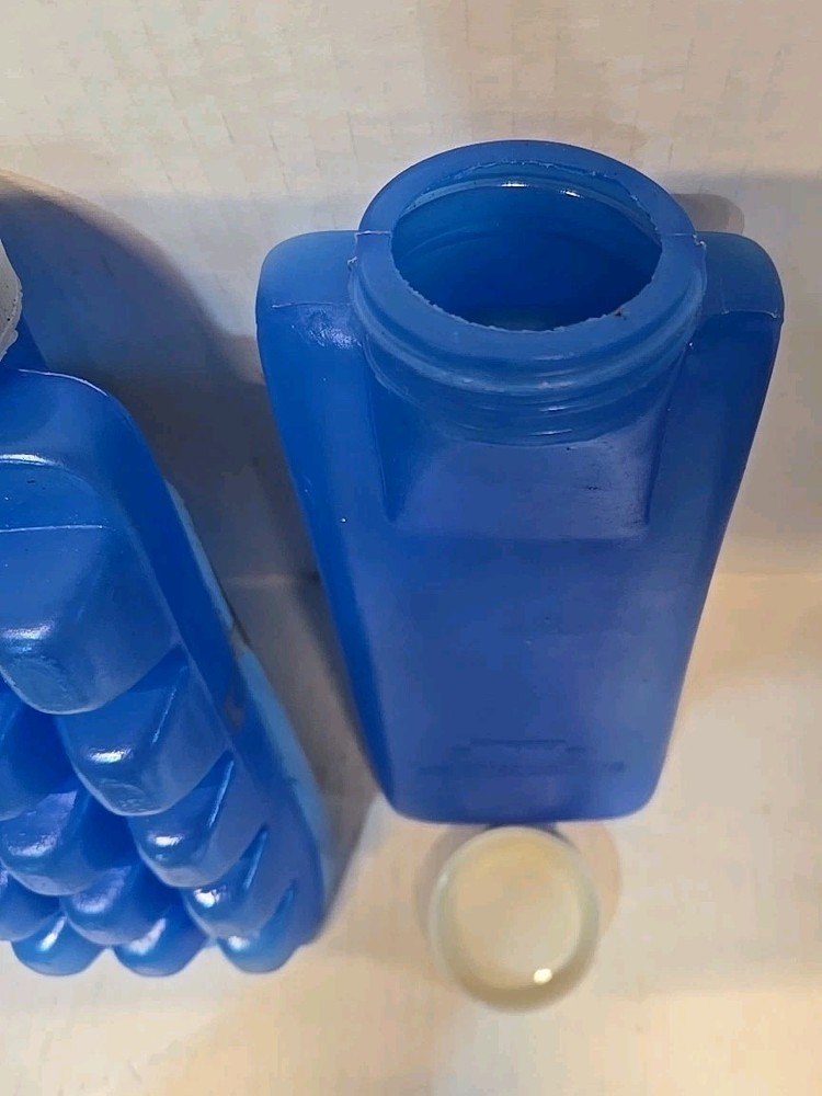 4 Pack Vintage Blue Ice Cube Trays Tray With Lid Closeable Cooler Stackable