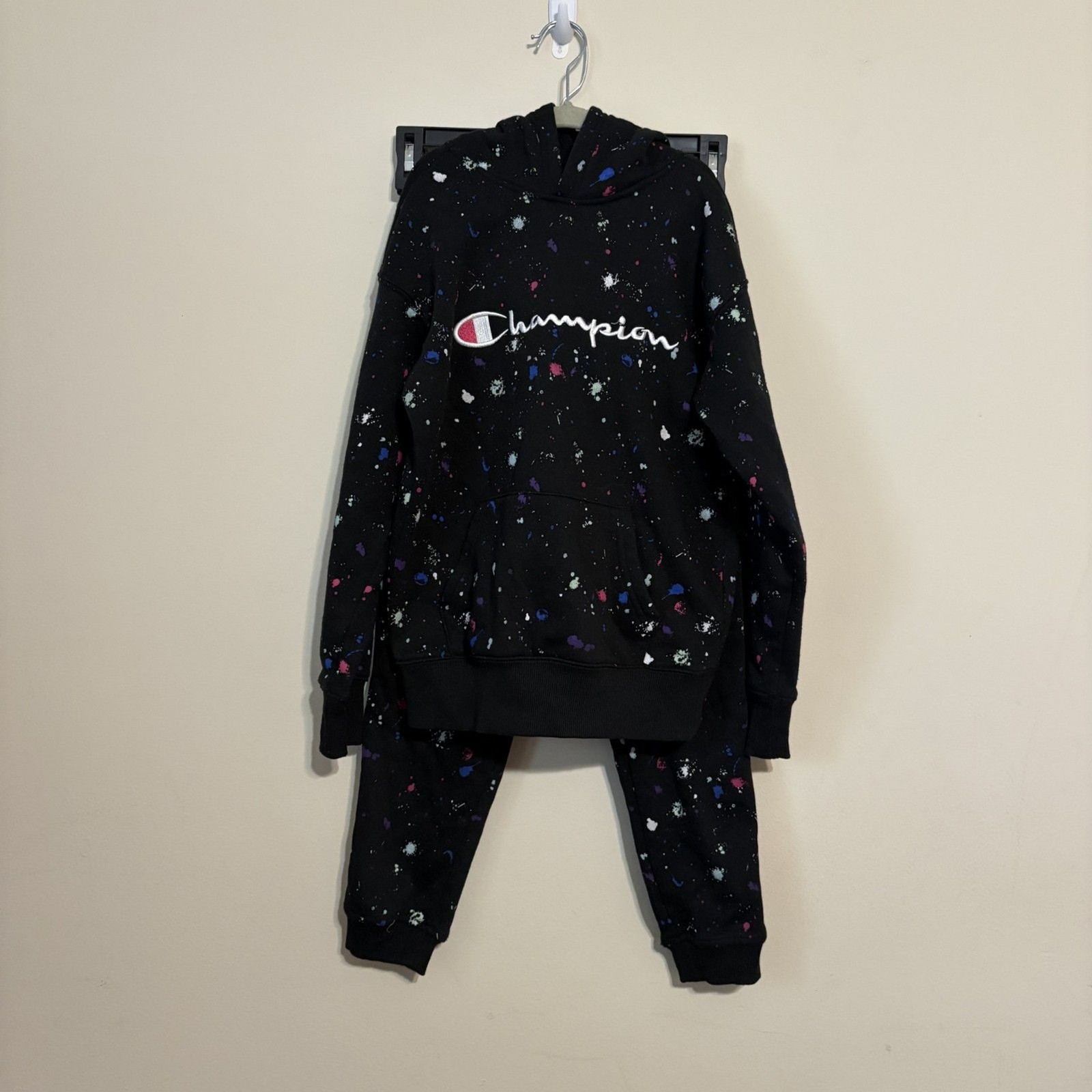 Champion Jogger Set Yth Sm Black paint splatter Kangaroo pocket drawstring pant