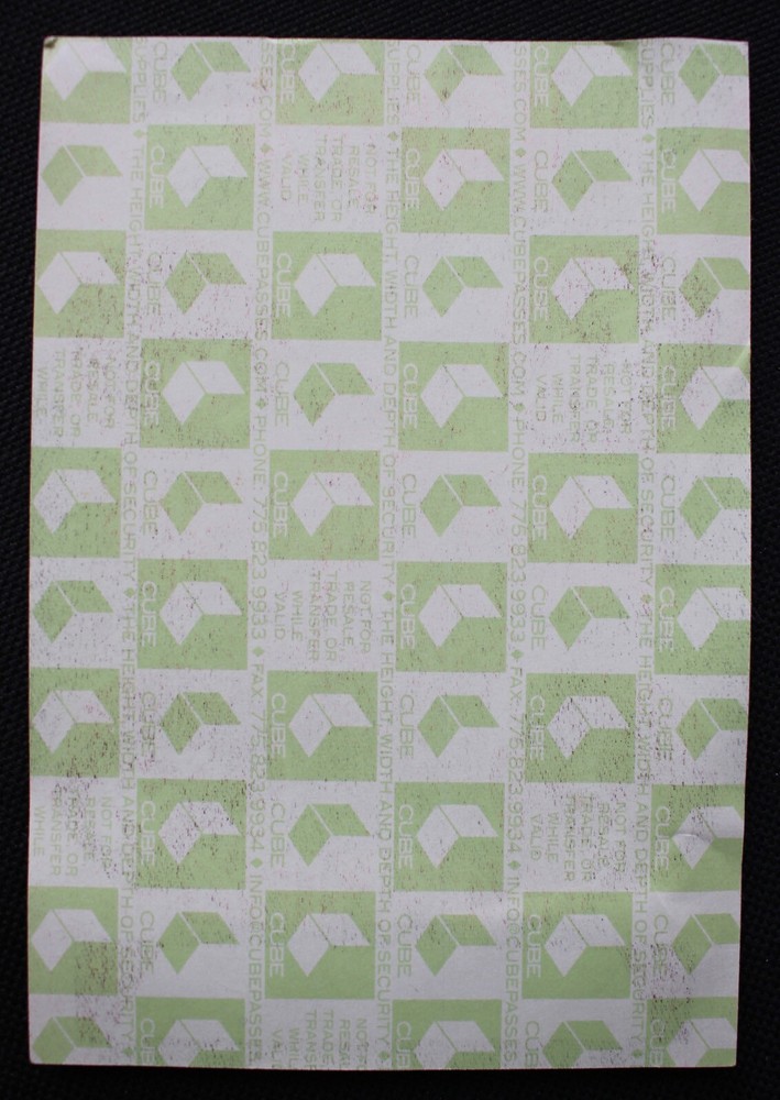 KISS - ALIVE 35 2009 TOUR WORKING BACKSTAGE PASS - Satin