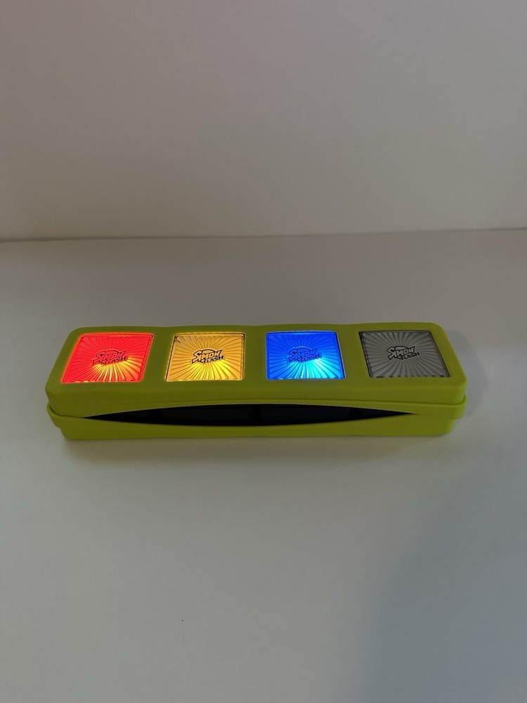 Simon Flash Electronic Memory Game 4 Tile Handheld Hasbro Tested Works New Batt