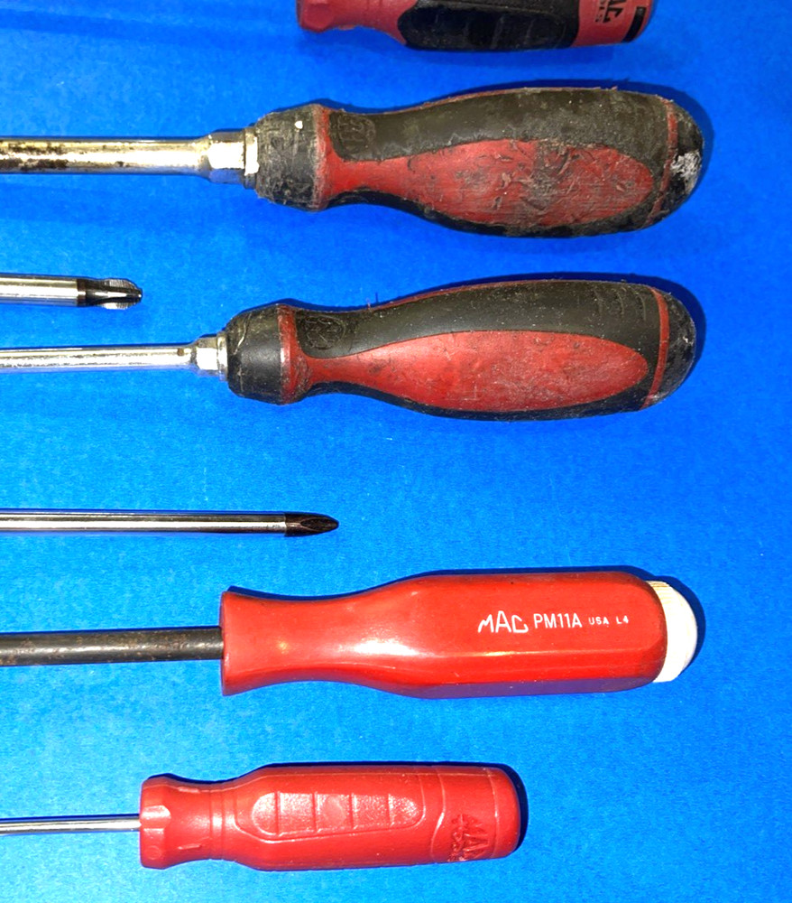 MAC TOOLS 9 PIECE ASSORTED SCREWDRIVER SET & BIT DRIVER