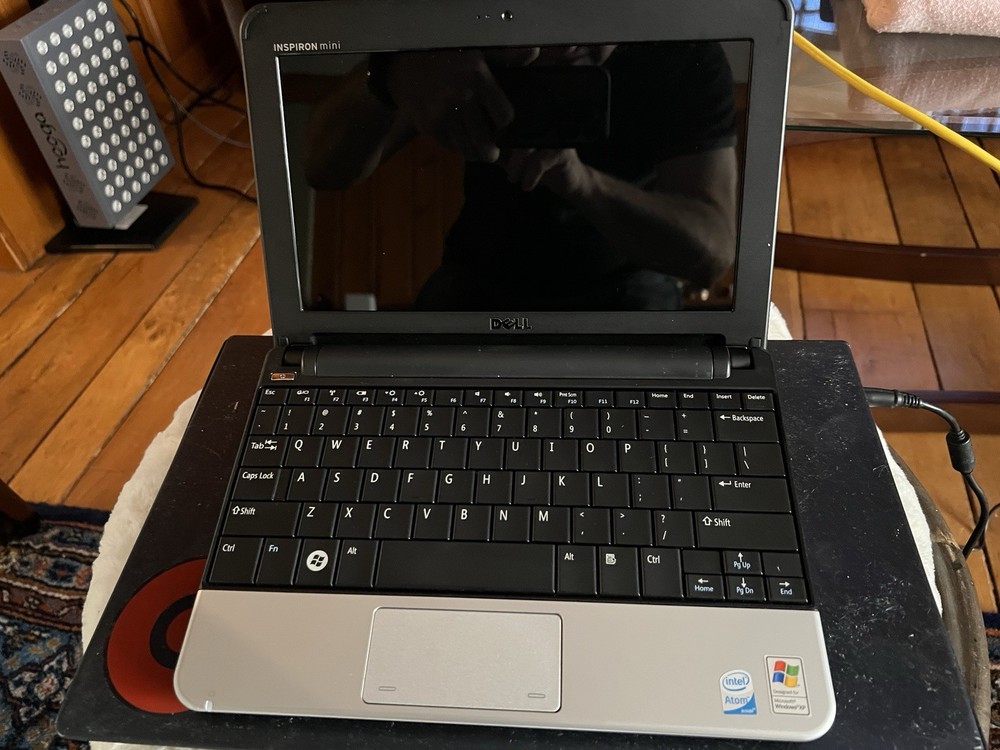 electronics lot Mostly Working Computers And Phones And Wii U