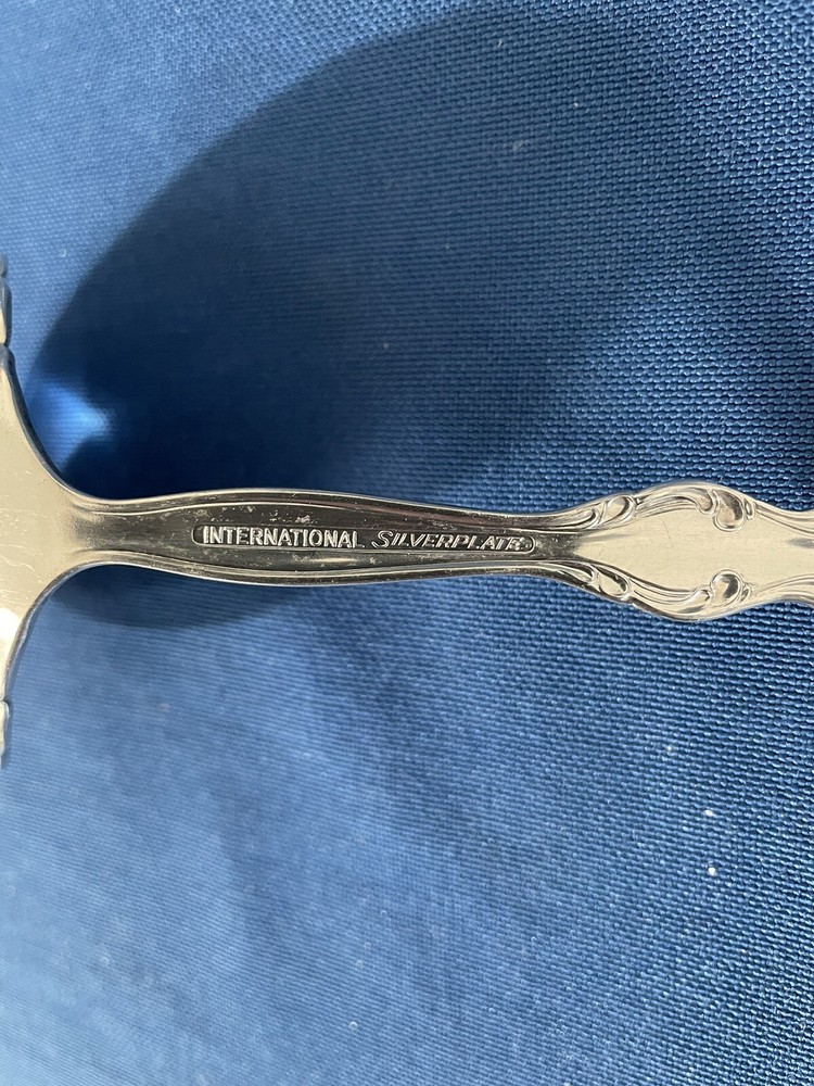 International Silver 1971 INTERLUDE Pattern Silver Plated Gravy Ladle - EUC