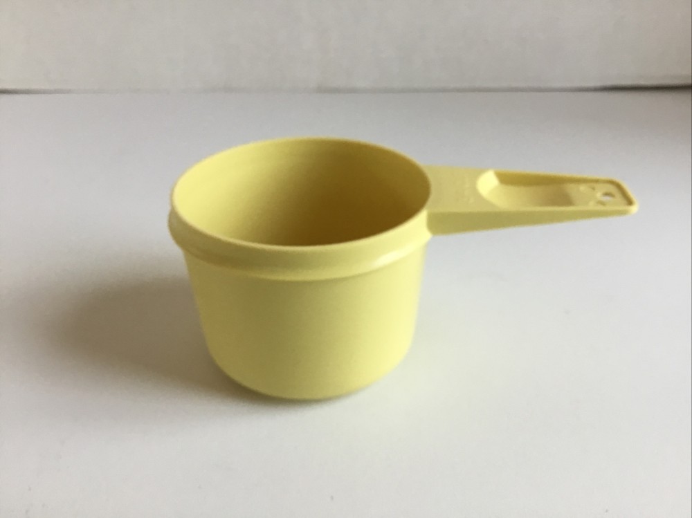 TUPPERWARE Light Yellow Measuring 3/4 Cup REPLACEMENT Measure NICE