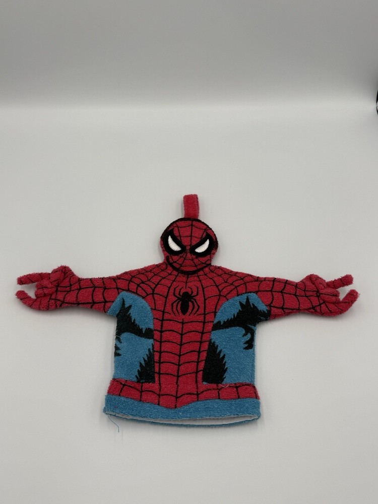 2004 Marvel Spider Man  Cloth Hand Puppet. Collectable.