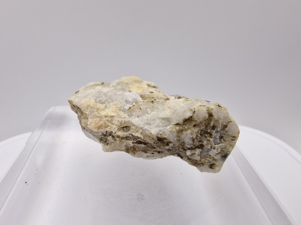 Hackmanite ( Sodalite var) From Bancroft , Ontario , Canada , Fluorescent