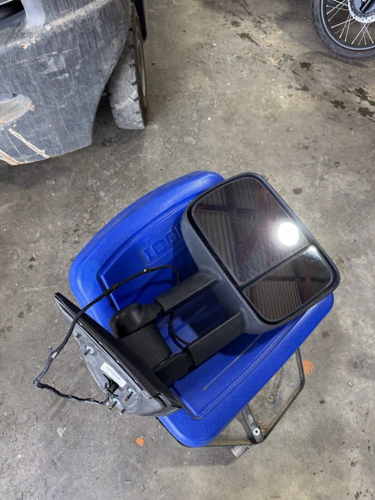 OEM Chevy Tow Mirrors 2007+