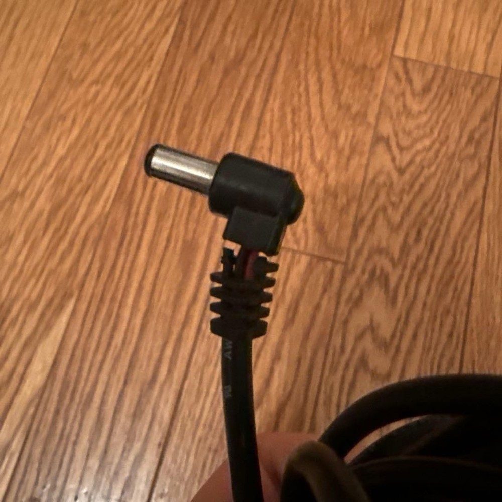 Line6 M9 Stompbox Modeler Multi-Effects Guitar Effect Pedal Used