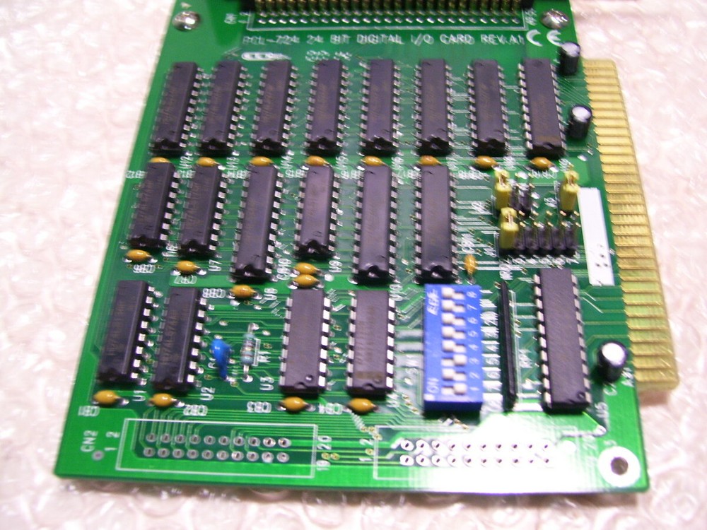 ADVANTECH PCL-724 24 BIT DIGITAL I/O CARD P3557