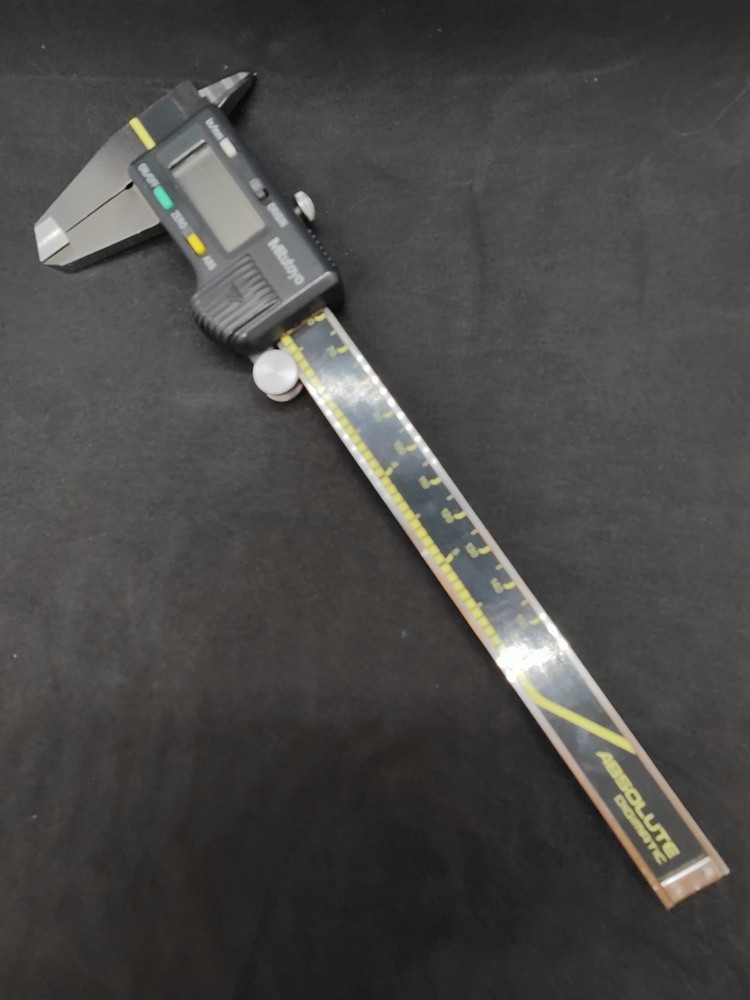 MITUTOYO ABSOLUTE AOS DIGIMATIC 0-6” DIGITAL CALIPER, MODEL: CD-6” ASX