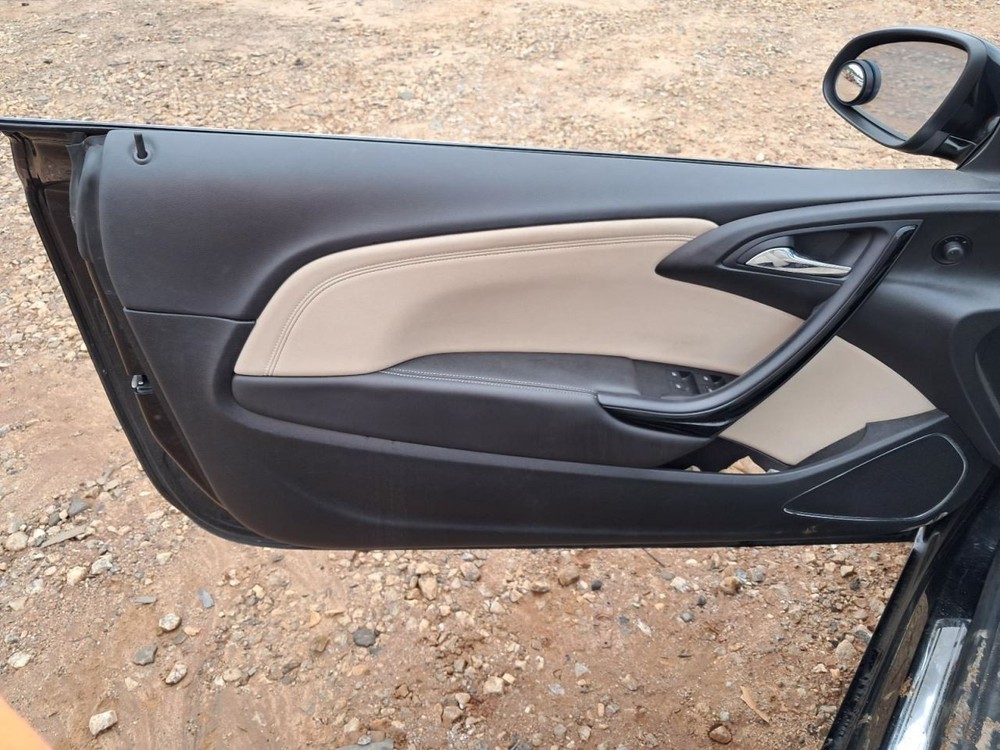 CASCADA 2017 Glove Box 4764160