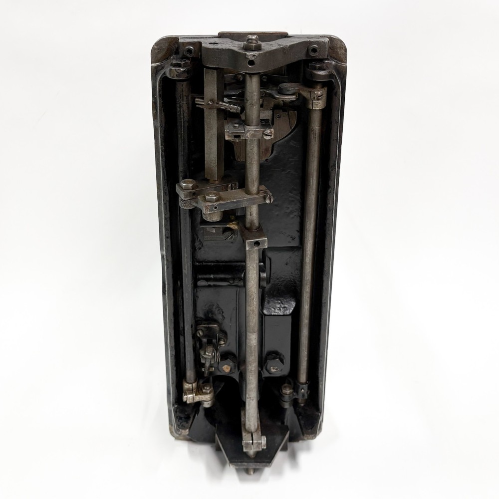 Single Needle Cut Pile Tufting Machine - Head Only